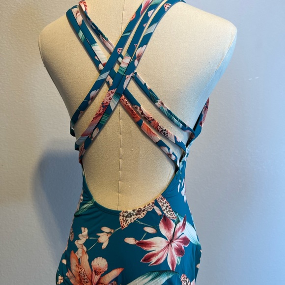 La Blanca Multi-Strap Cross-Back One Piece - Picture 6 of 6